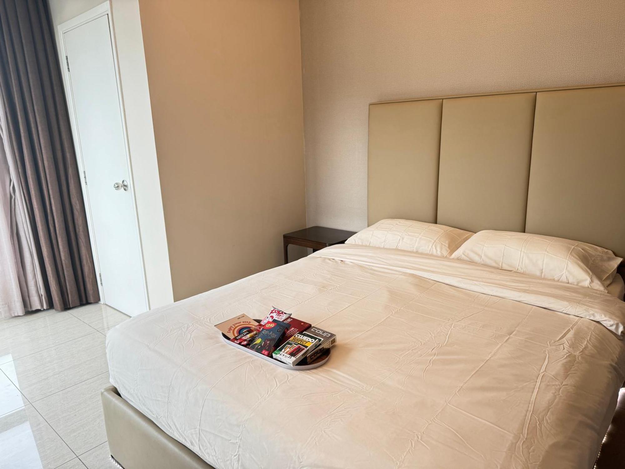 Pangsapuri Dorsett Sri Hartamas By Chengal With Bathtub, Rooftop Pool, Kl Centre, Round The Clock Security, Netflix, Youtube, Free Parking
