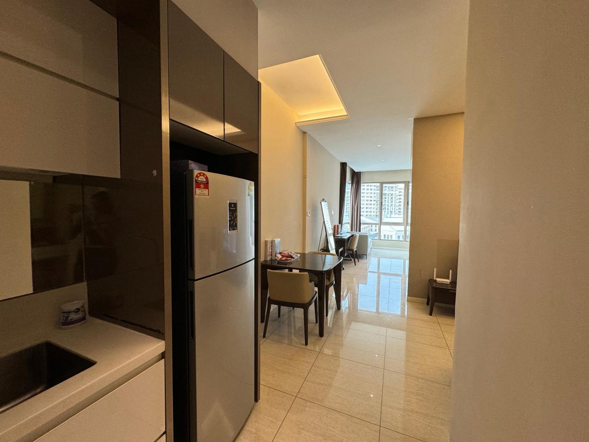 Dorsett Sri Hartamas By Chengal With Bathtub, Rooftop Pool, Kl Centre, Round The Clock Security, Netflix, Youtube, Free Parking Pangsapuri *