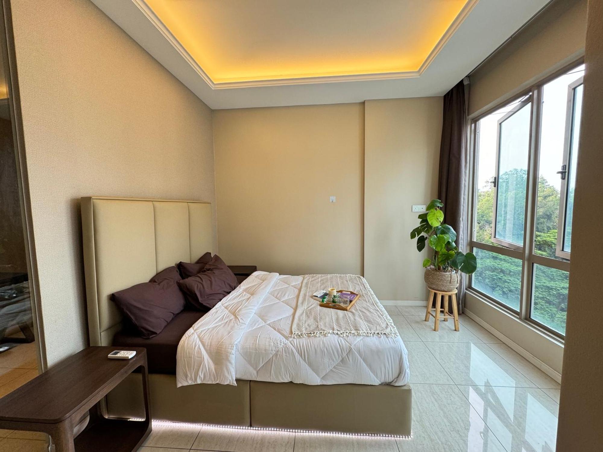 Pangsapuri Dorsett Sri Hartamas By Chengal With Bathtub, Rooftop Pool, Kl Centre, Round The Clock Security, Netflix, Youtube, Free Parking *