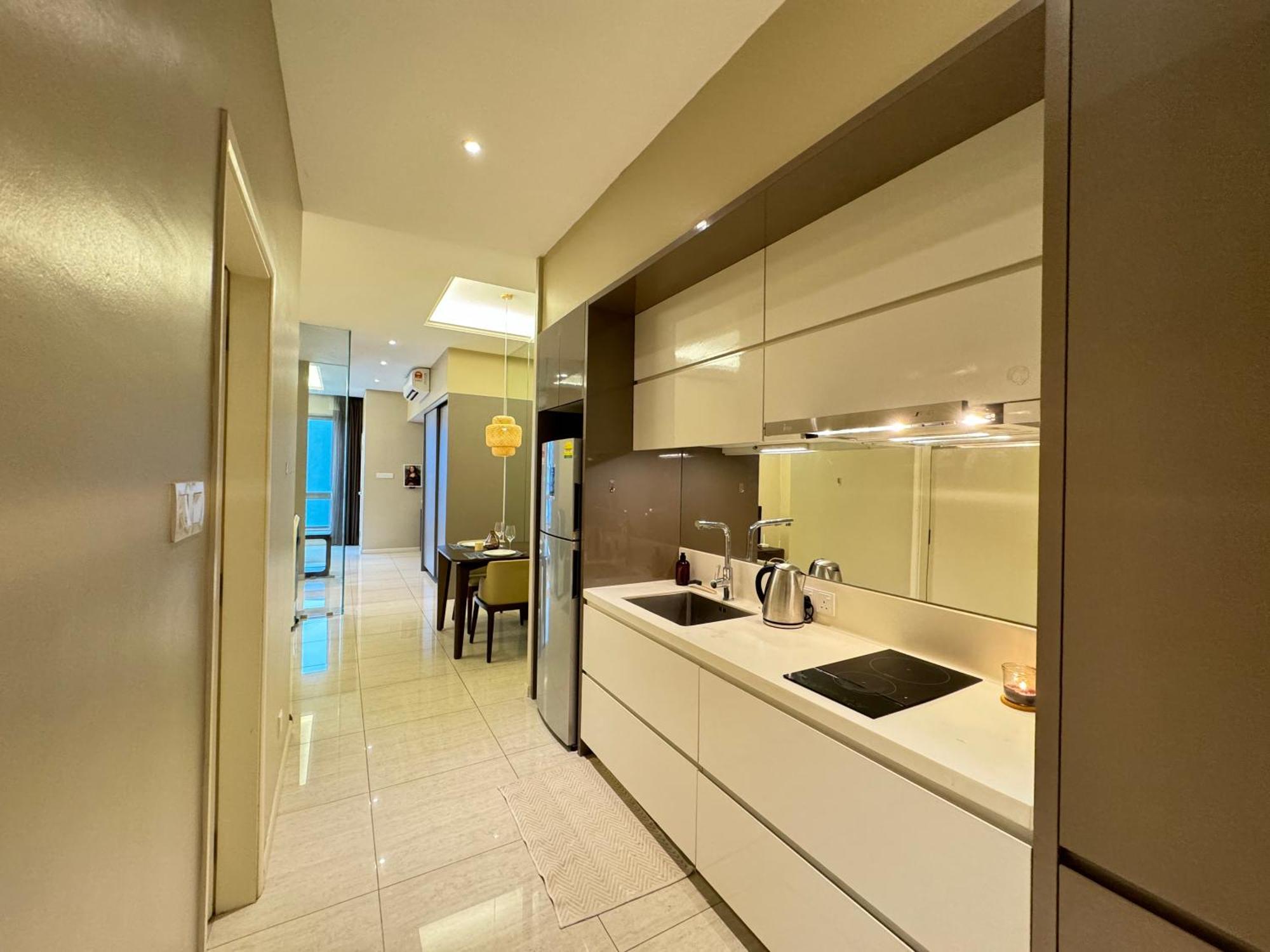 Dorsett Sri Hartamas By Chengal With Bathtub, Rooftop Pool, Kl Centre, Round The Clock Security, Netflix, Youtube, Free Parking *