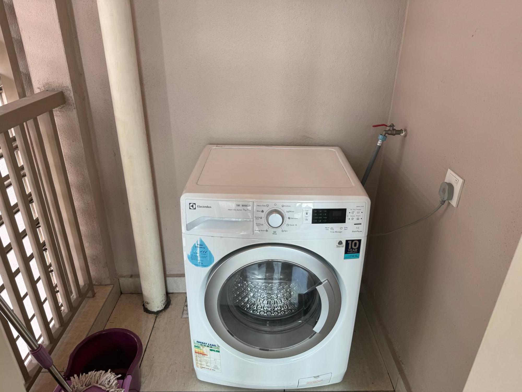 Apartment Dorsett Sri Hartamas By Chengal With Bathtub, Rooftop Pool, Kl Centre, Round The Clock Security, Netflix, Youtube, Free Parking *